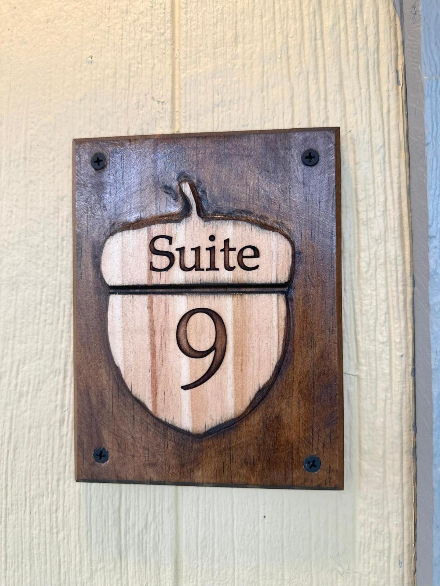 Acorn Hideaways Canton Rustic Old West Frontier Suite 外观 照片