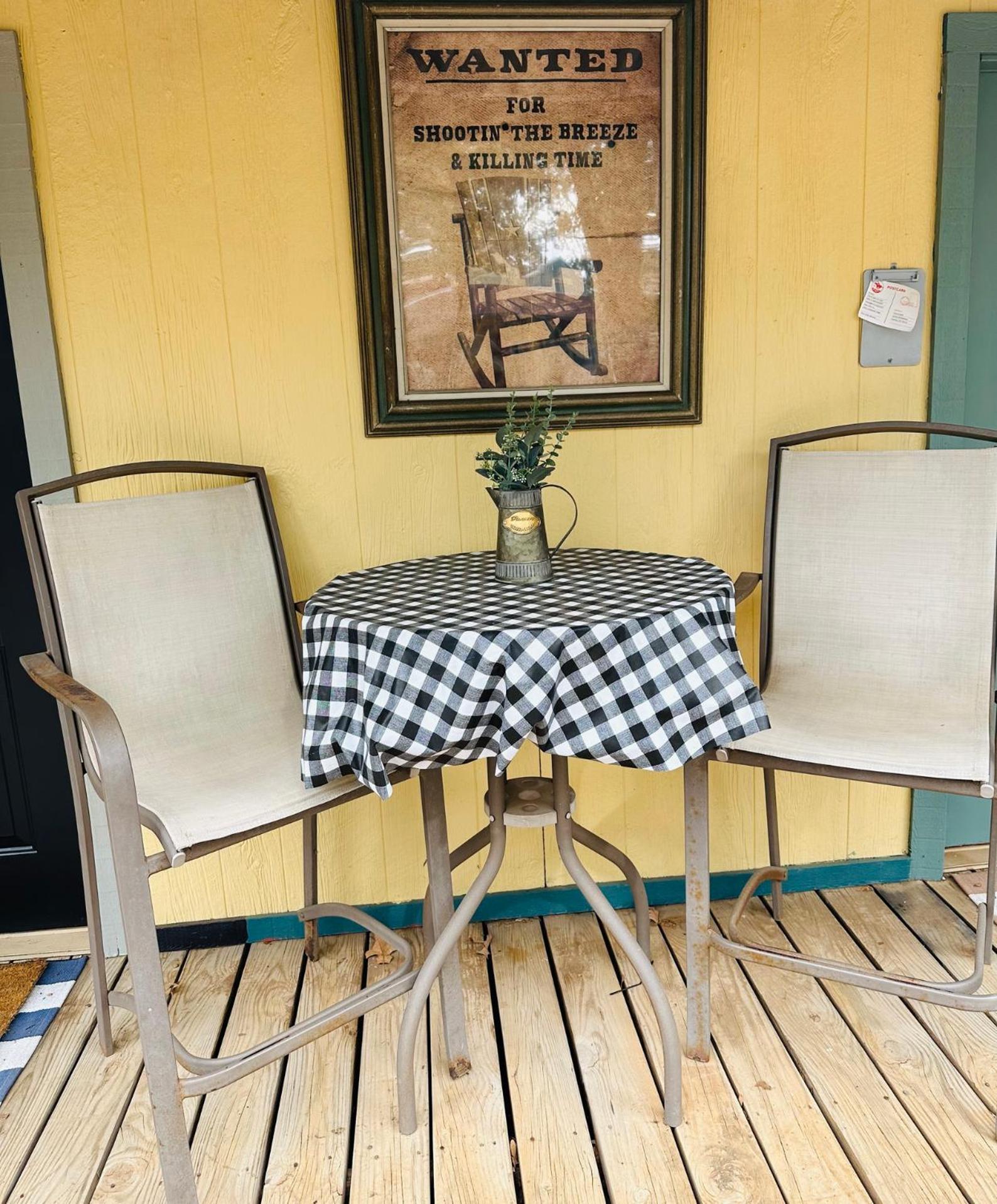 Acorn Hideaways Canton Rustic Old West Frontier Suite 外观 照片